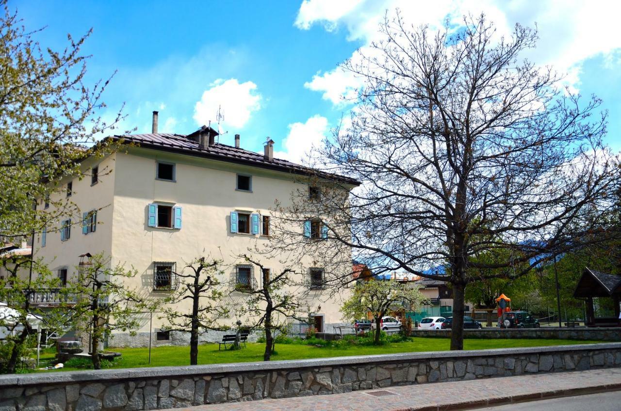 B&B Ca Dei Baroni Pellizzano Eksteriør billede