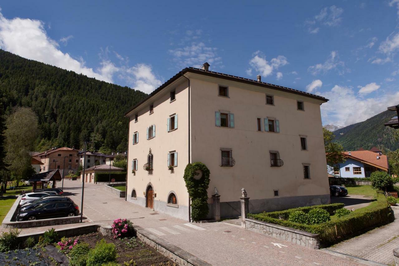 B&B Ca Dei Baroni Pellizzano Eksteriør billede