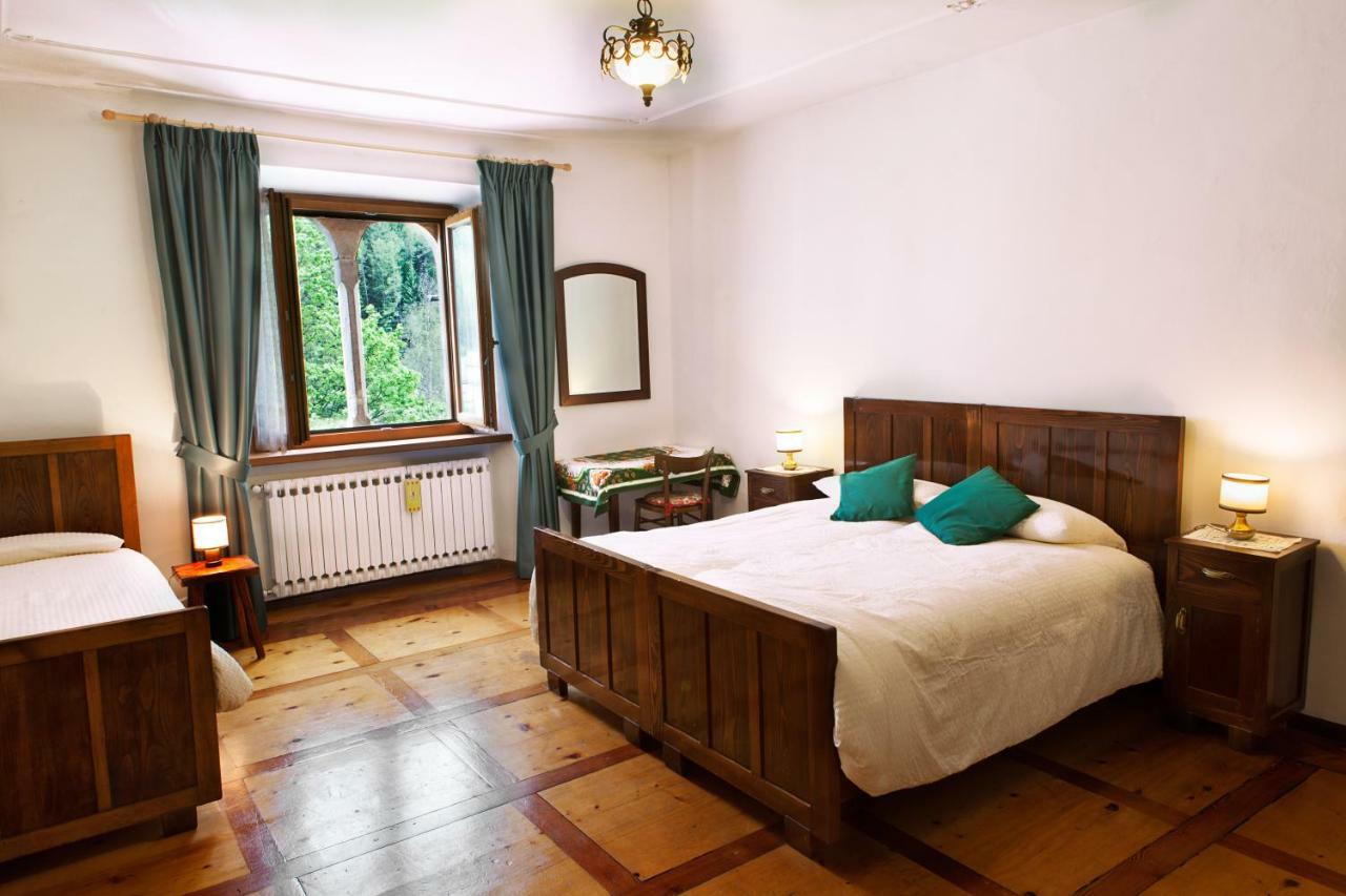 B&B Ca Dei Baroni Pellizzano Eksteriør billede