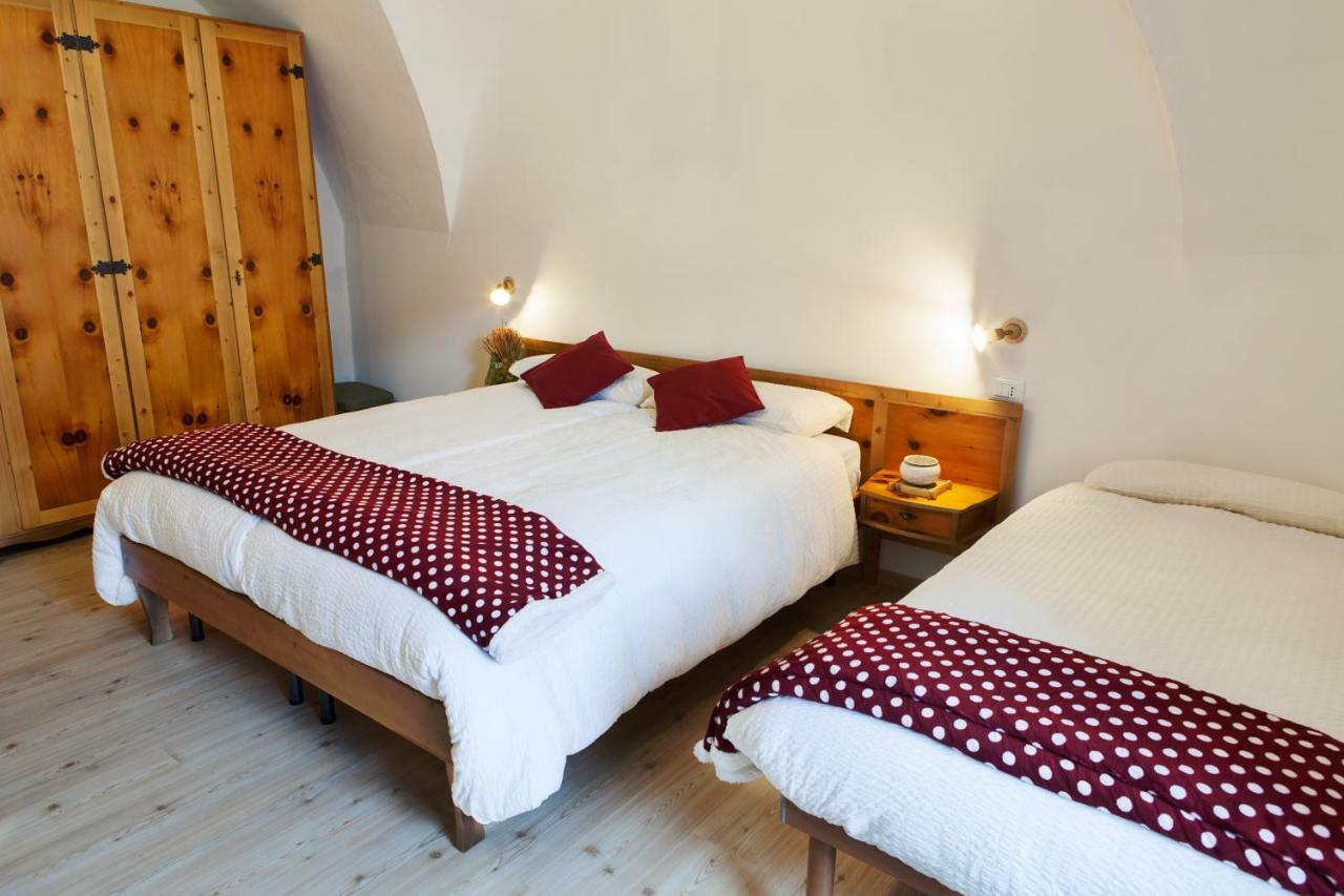 B&B Ca Dei Baroni Pellizzano Eksteriør billede